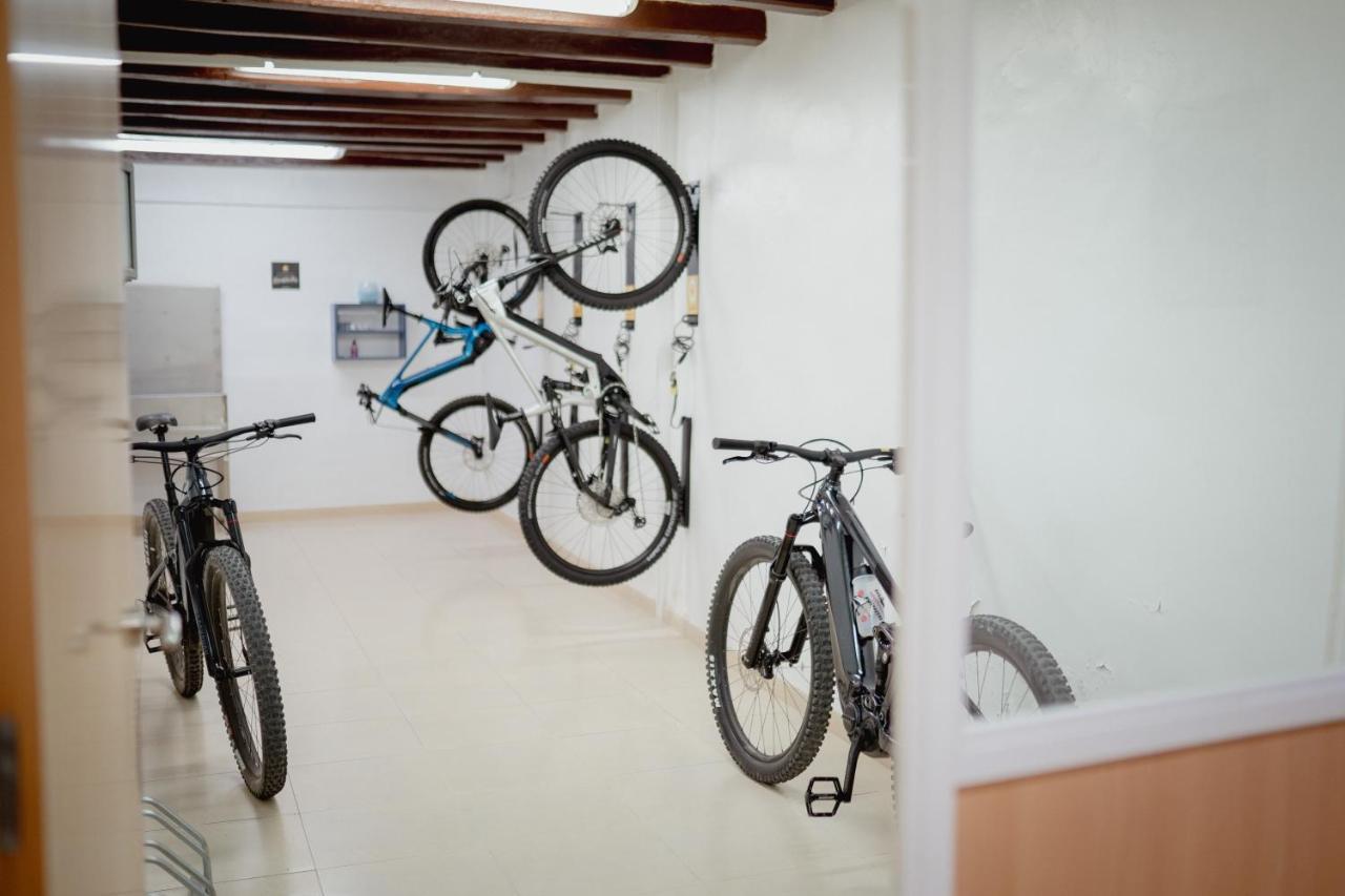 Apartaments Ca L'Albert Pobla de Segur Exterior photo