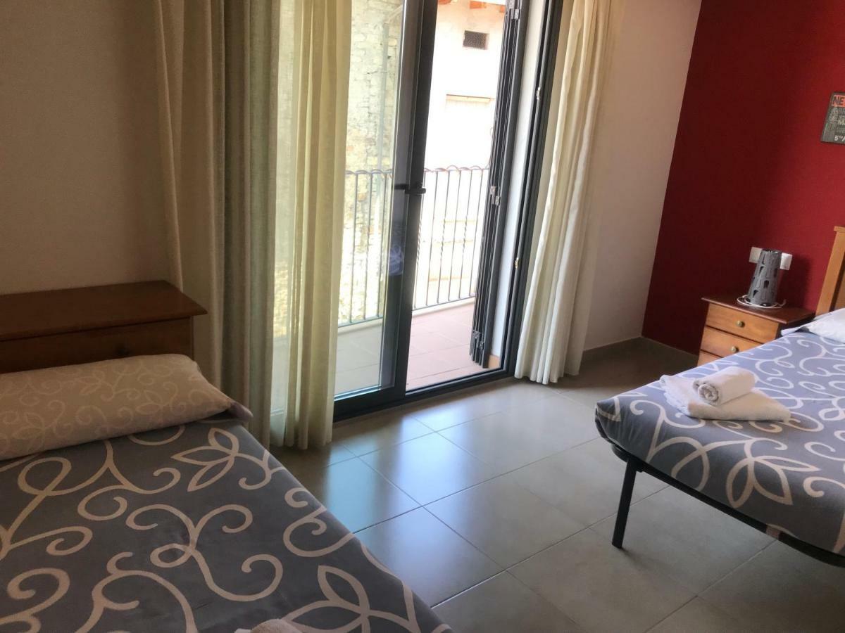 Apartaments Ca L'Albert Pobla de Segur Exterior photo