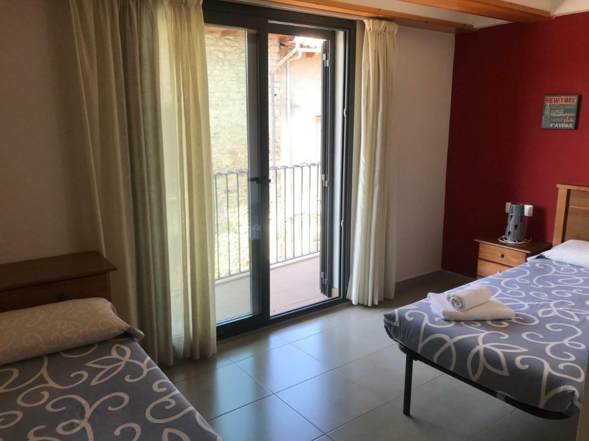 Apartaments Ca L'Albert Pobla de Segur Exterior photo